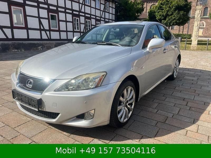 Gebraucht Lexus IS220d 177 PS (130 kW) 2008 Silber Limousine