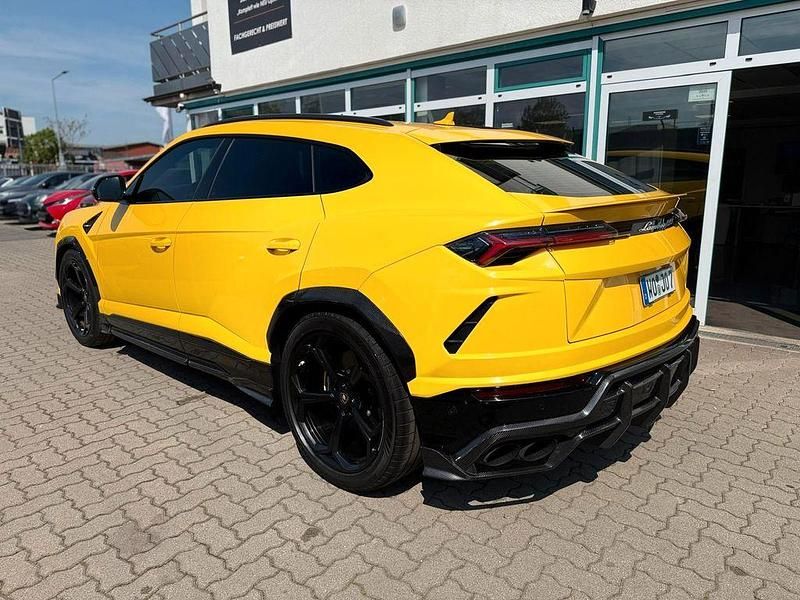 Second-hand Lamborghini Urus 650 CP (478 kW) 2023 Galben SUV