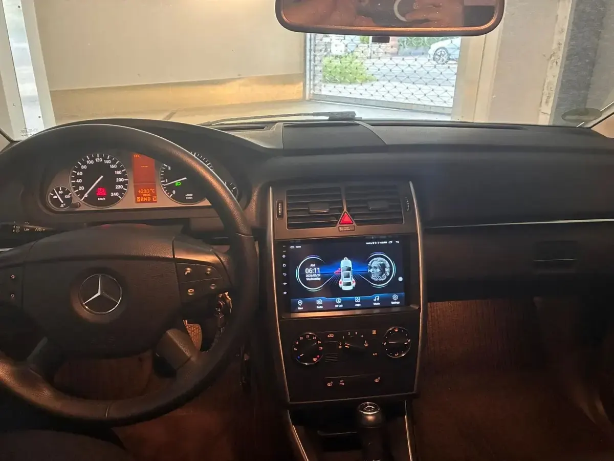 Gebraucht Mercedes B200 2009 Silber Van / Kleinbus