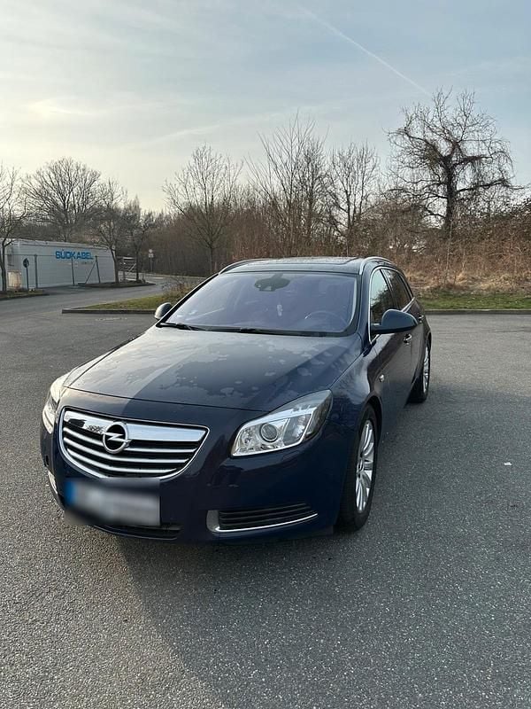 Gebraucht Opel Insignia 150 PS (110 kW) 2011 Blau Kombi