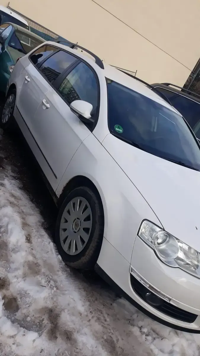 Second-hand VW Passat 140 CP (102 kW) 2005 Alb Break