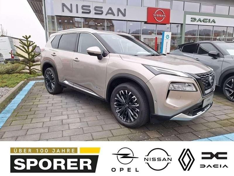 Silber (champagne silver metallic) Neu 2025 Nissan X-Trail Tekna+ SUV | 41.250 € - Bild 1/4
