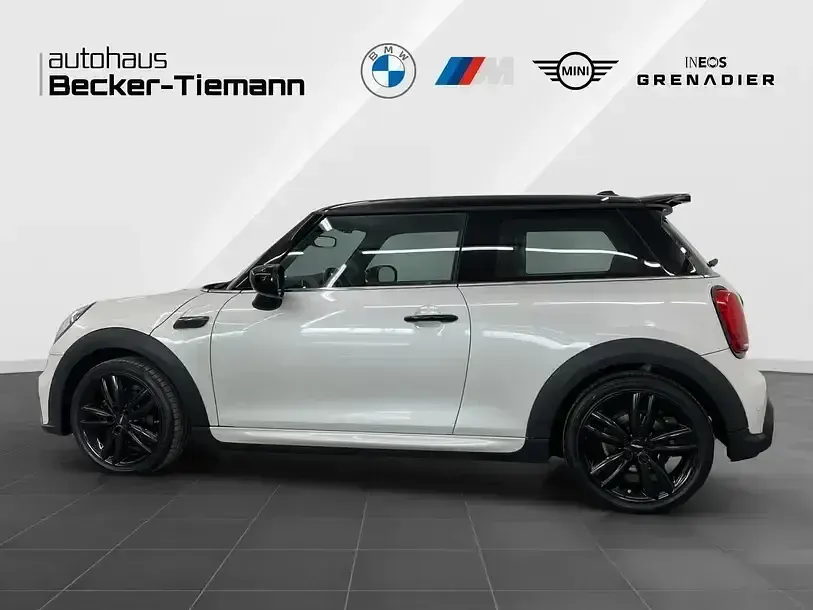 Używany Mini John Cooper Works 136 KM (100 kW) 2023 Biały Hatchback