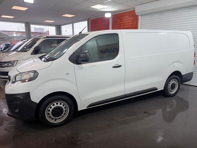 Gebraucht Peugeot Expert Premium 122 PS (89 kW) 2017 Weiß Van