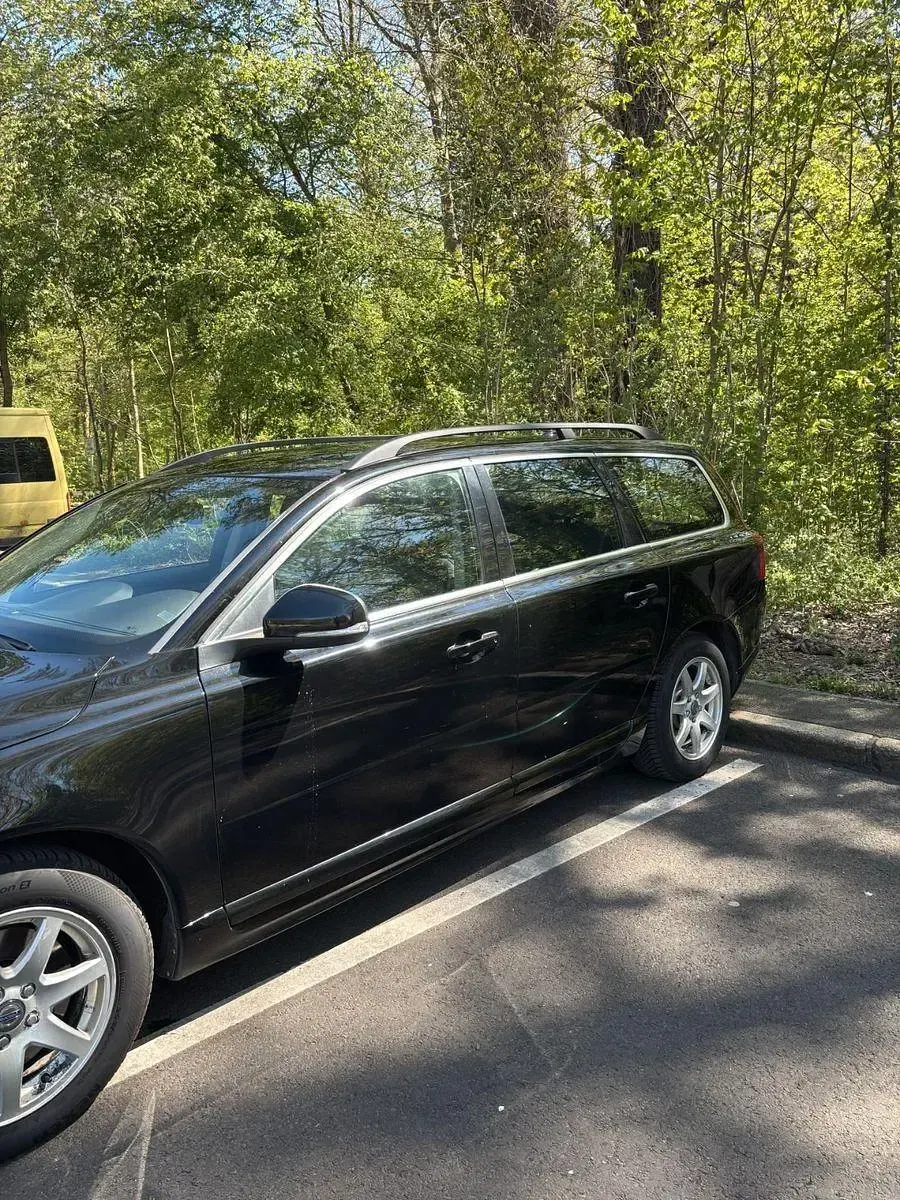 Używany Volvo V70 213 KM (156 kW) 2013 Czarny Kombi