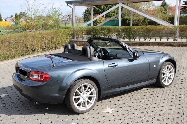 Gebraucht Mazda MX5 Inclusive 218 PS (160 kW) 2010 Grau metallic Cabrio