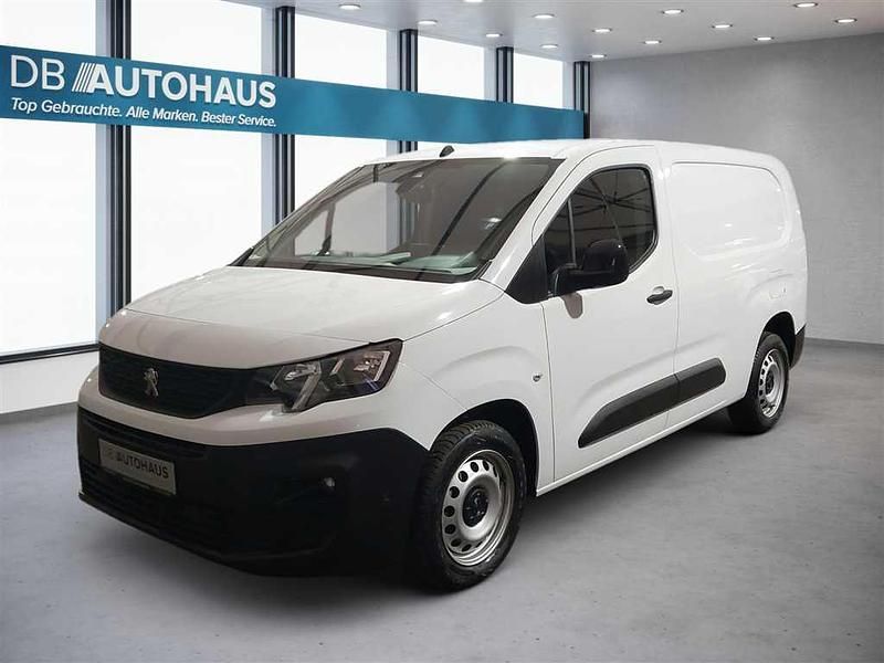 Weiß Gebraucht 2024 Peugeot Partner Premium Van / Kleinbus | 17.980 € (Fairer Preis) - Bild 1/4