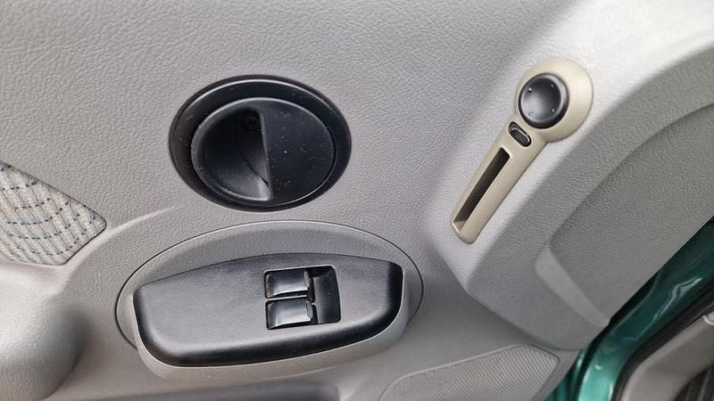 Gebraucht Chevrolet Kalos Cool 72 PS (52 kW) 2004 Grün Limousine