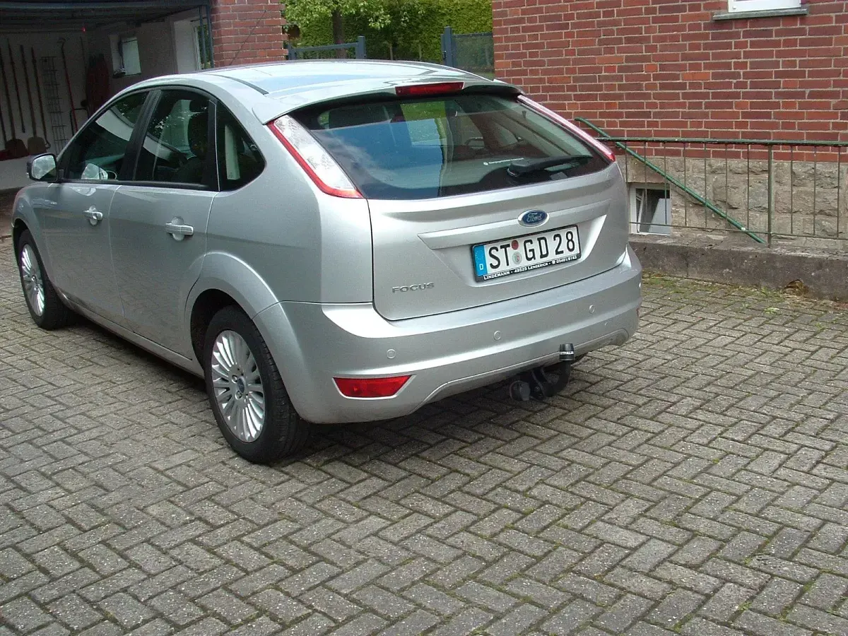 Occasion Ford Focus 101 ch (74 kW) 2010 Argent Berline