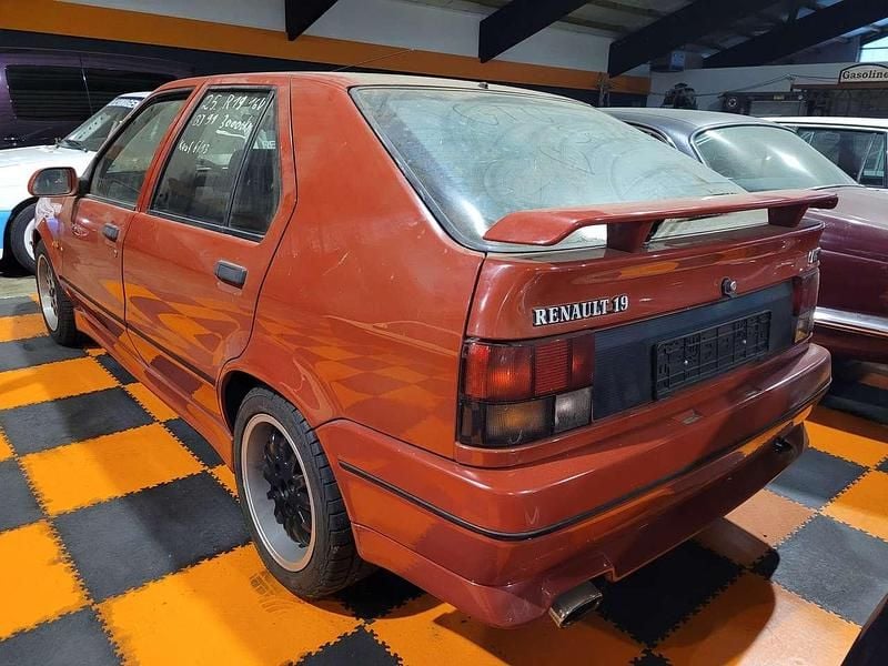 Gebraucht Renault 19 135 PS (99 kW) 1991 Rot Limousine