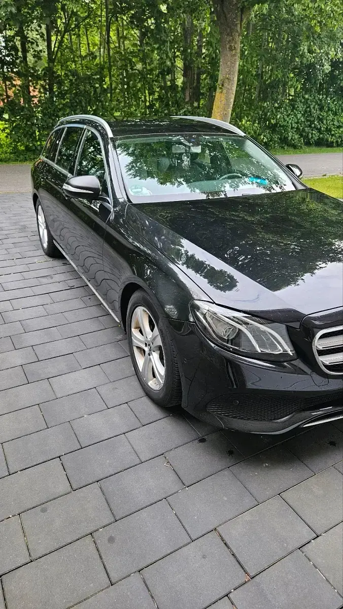 Gebraucht Mercedes E200 150 PS (110 kW) 2018 Schwarz Kombi