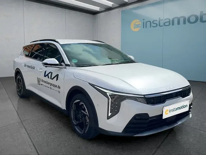 Gebraucht Kia K4 150 PS (110 kW) 2026 Weiß Kombi
