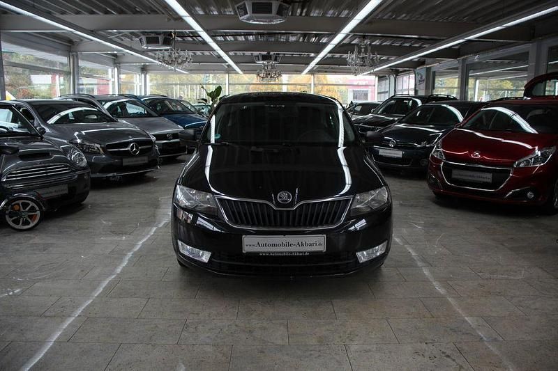 Gebraucht Skoda Rapid Active 86 PS (63 kW) 2013 Schwarz Limousine
