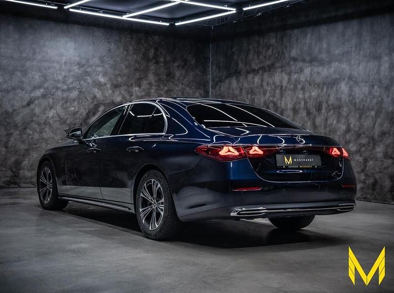 Usata Mercedes E450 Premium 367 CV (269 kW) 2024 Blu Berlina