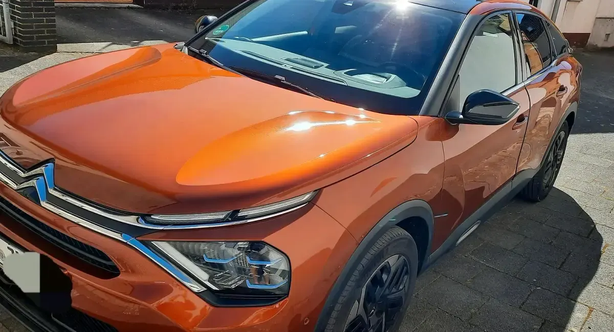 Usata Citroën C4 Shine 131 CV (96 kW) 2021 Marrone Berlina