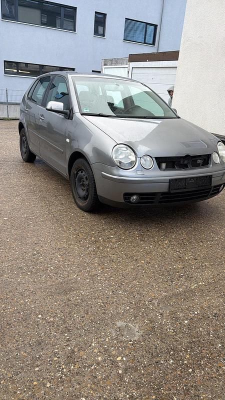 Gebraucht VW Polo 75 PS (55 kW) 2005 Grau Kleinwagen