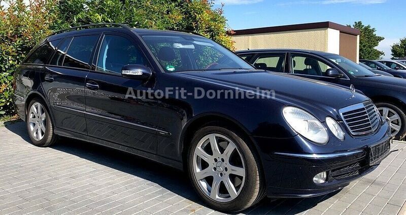Gebraucht Mercedes E500 Avantgarde 306 PS (225 kW) 2003 Blau metallic Kombi