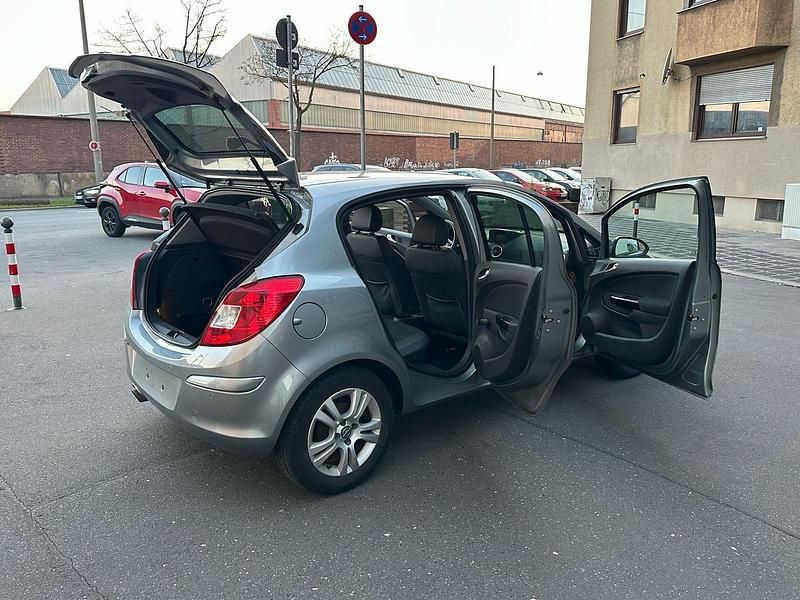Gebraucht Opel Corsa 87 PS (63 kW) 2014 Blau Kleinwagen