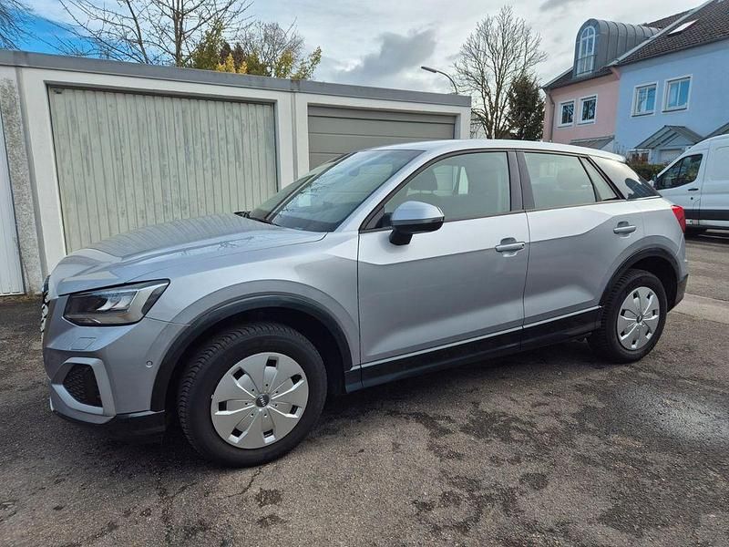 Gebraucht Audi Q2 Advanced 110 PS (80 kW) 2022 Silber SUV