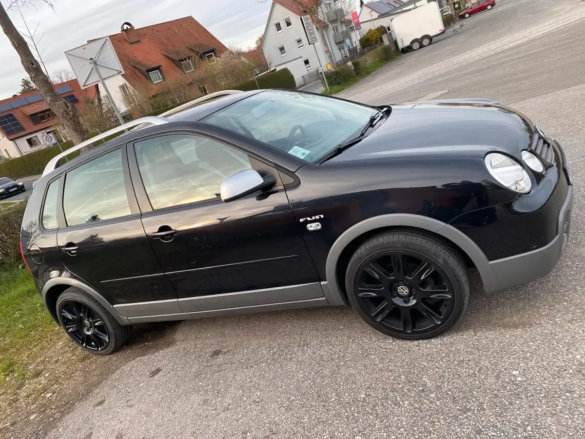 Gebraucht VW Polo Cross 75 PS (55 kW) 2005 Schwarz Kleinwagen