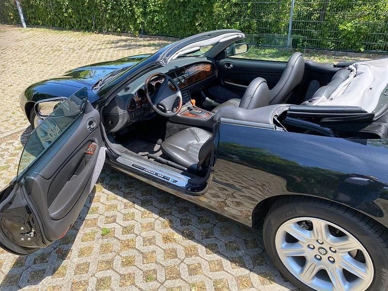 Gebraucht Jaguar XK8 284 PS (208 kW) 1999 Schwarz Cabrio