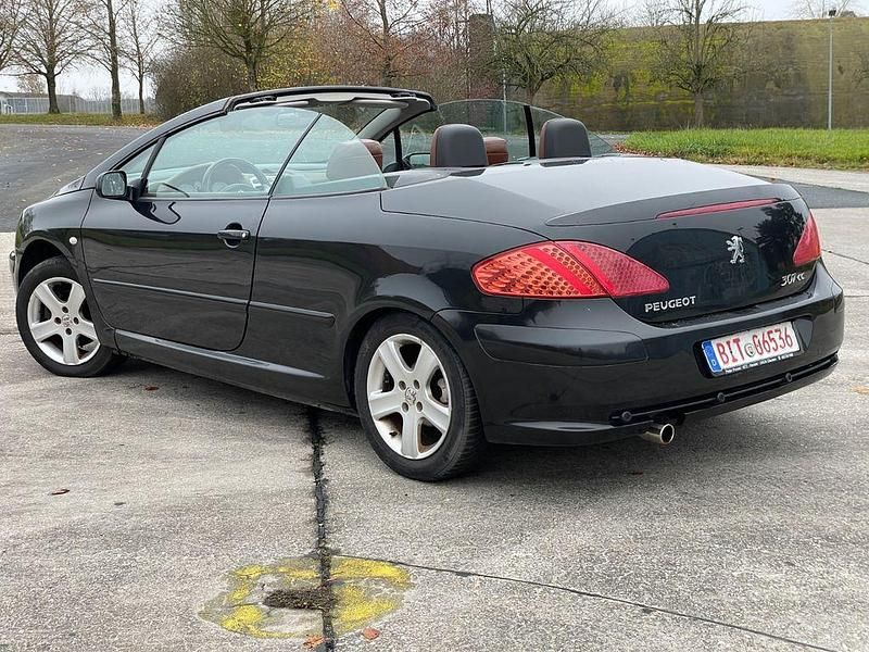Gebraucht Peugeot 307 CC Tendance 136 PS (100 kW) 2005 Schwarz Cabrio