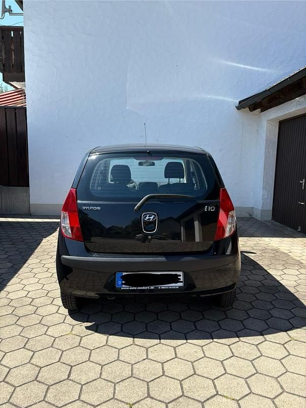 Schwarz Gebraucht 2010 Hyundai i10 Kleinwagen | 3.500 € - Bild 1/4