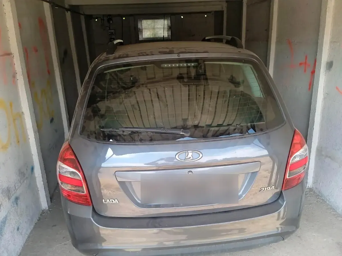 Gebraucht Lada Kalina 87 PS (63 kW) 2016 Grau Limousine