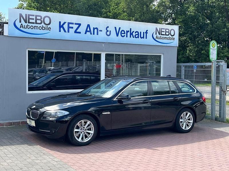 Schwarz Gebraucht 2013 BMW 520 Sport Line Kombi | 8.700 € (Guter Preis) - Bild 1/4
