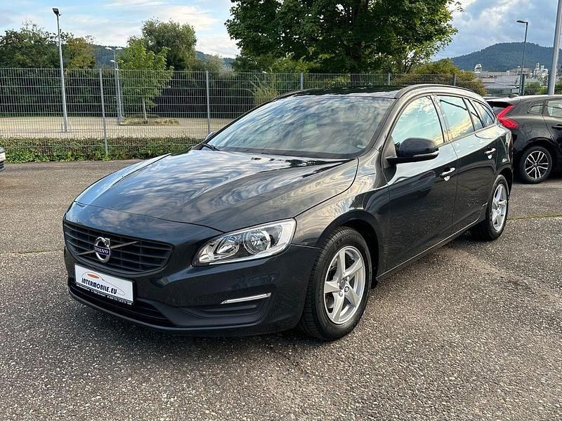Savile grey / metallic Gebraucht 2018 Volvo V60 Kombi | 9.996 € (Fairer Preis) - Bild 1/4