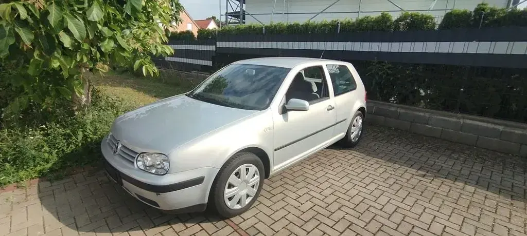 Gebraucht VW Golf III 75 PS (55 kW) 1999 Silber Limousine