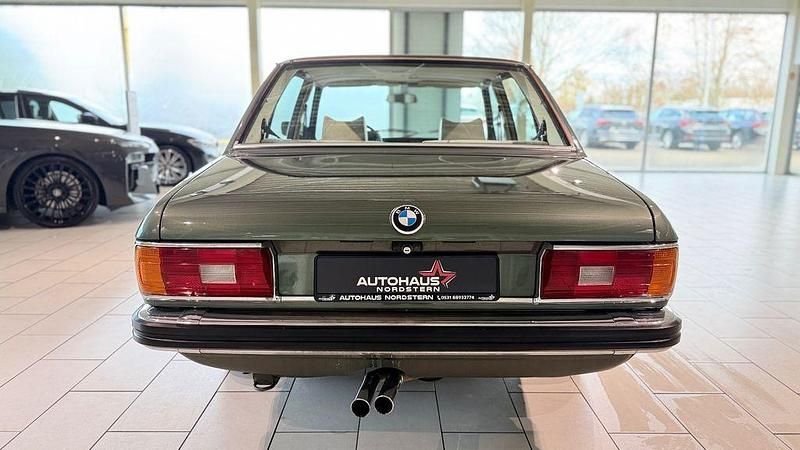 Gebraucht BMW 528 184 PS (135 kW) 1981 Grün Limousine