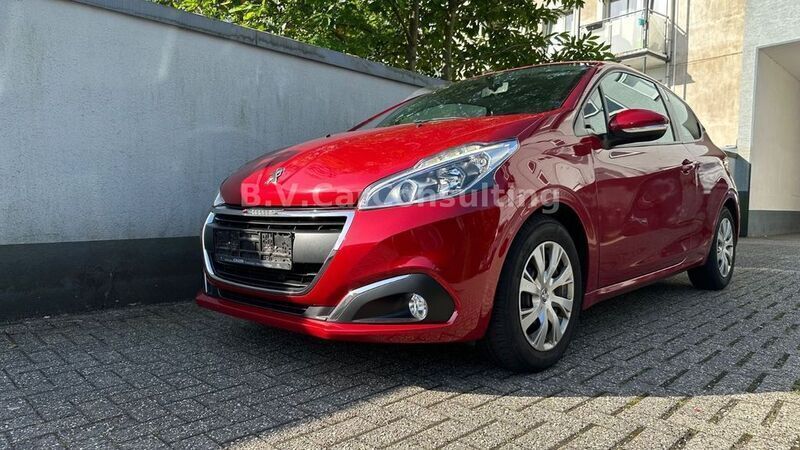 Rot Gebraucht 2018 Peugeot 208 Active Kleinwagen | 7.498 € (Fairer Preis) - Bild 1/4