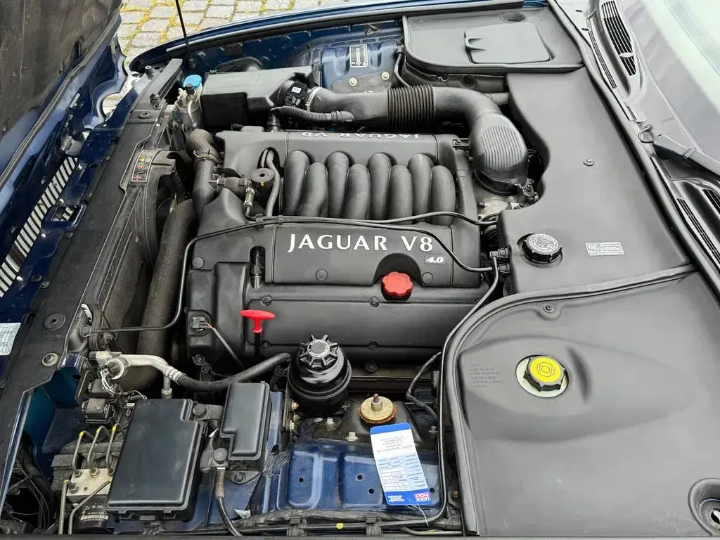 Gebraucht Jaguar XJ8 Sovereign 284 PS (208 kW) 2000 Blau Limousine