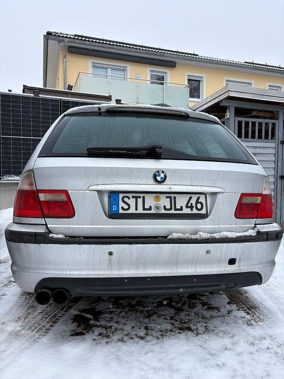 Gebraucht BMW 325 Performance 192 PS (141 kW) 2002 Silber Kombi