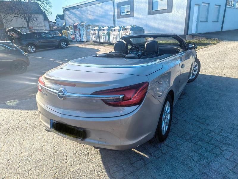 Gebraucht Opel Cascada Innovation 140 PS (102 kW) 2013 Beige Cabrio