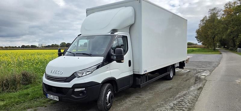 Weiß Gebraucht 2019 Iveco Daily Abholung | 29.500 € (Fairer Preis) - Bild 1/4