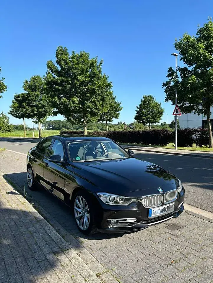 Gebraucht BMW 328 Luxury Line 245 PS (180 kW) 2012 Schwarz Limousine