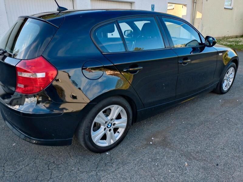 Schwarz Gebraucht 2009 BMW 116 M Sport Kleinwagen | 4.500 € (Fairer Preis) - Bild 1/4