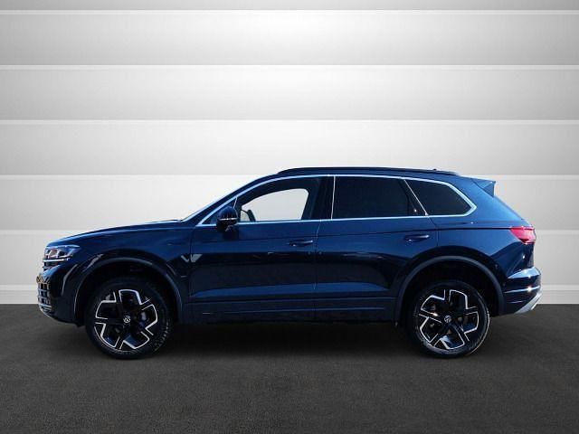 Gebraucht VW Touareg Elegance 286 PS (210 kW) 2023 Blau SUV