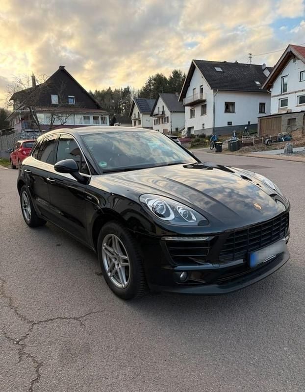 Gebraucht Porsche Macan S 258 PS (189 kW) 2017 Schwarz SUV