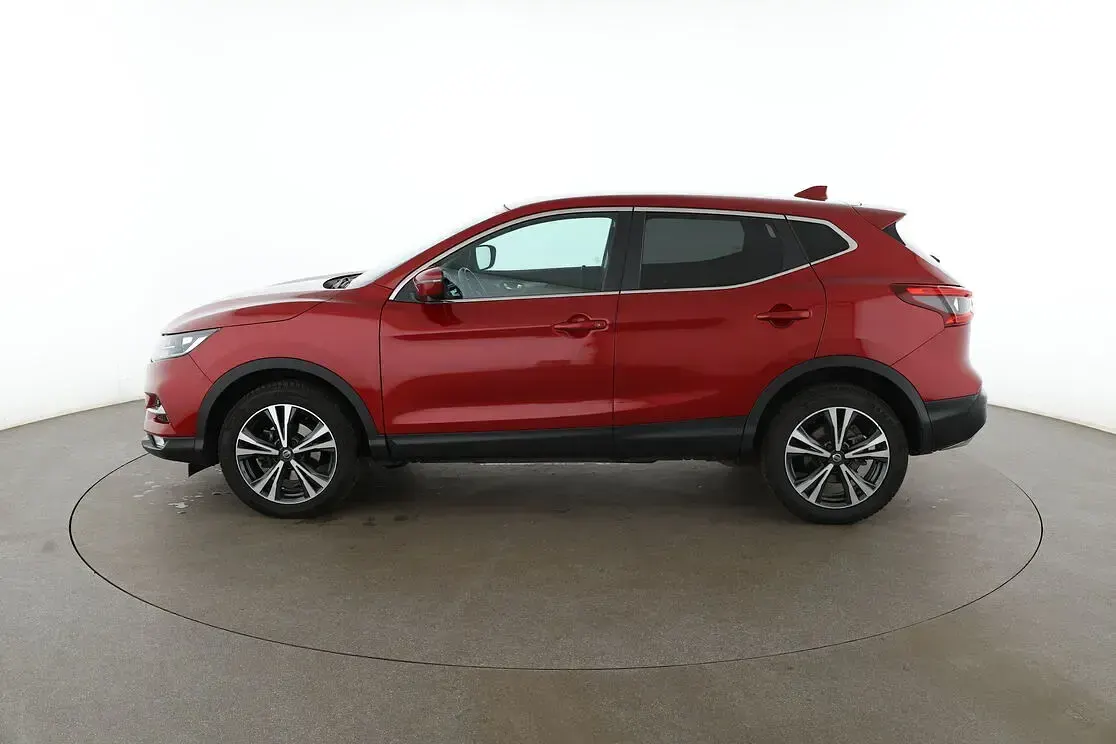 Gebraucht Nissan Qashqai Tekna 163 PS (119 kW) 2017 Rot SUV