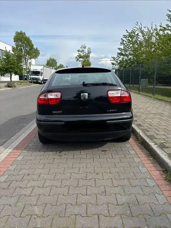 Gebraucht Seat Leon 105 PS (77 kW) 2005 Schwarz Kleinwagen