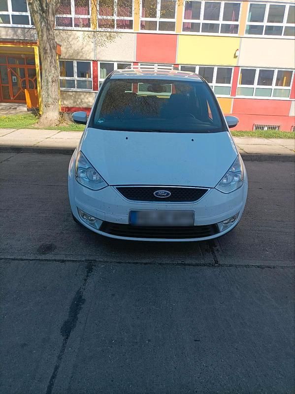 Second-hand Ford Galaxy 150 CP (110 kW) 2007 Alb Monovolum