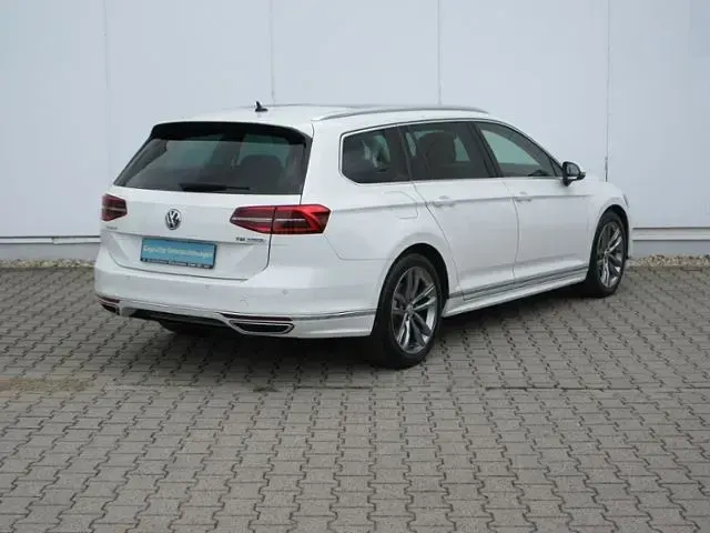 Gebraucht VW Passat Highline 179 PS (131 kW) 2017 Weiß Kombi
