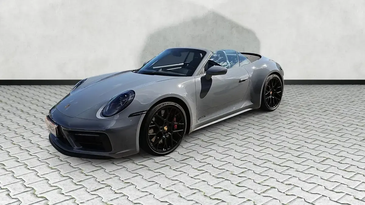 Gebraucht Porsche 992 480 PS (353 kW) 2024 Arktikgrau Cabrio