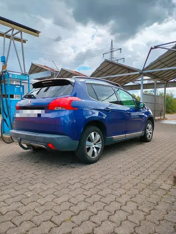 Gebraucht Peugeot 2008 Allure 120 PS (88 kW) 2014 Blau SUV