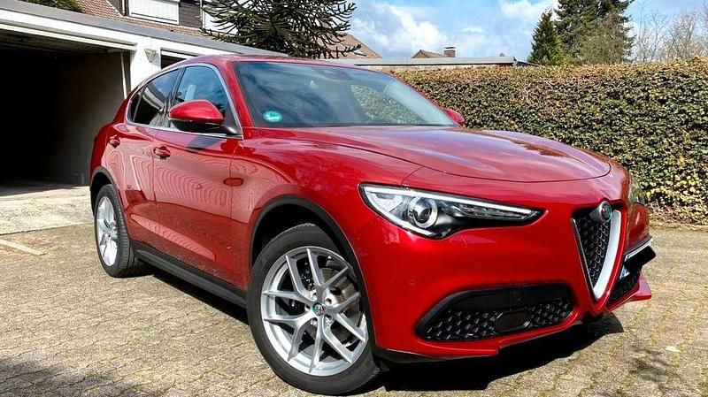Gebraucht Alfa Romeo Stelvio Super 280 PS (205 kW) 2017 Rot SUV