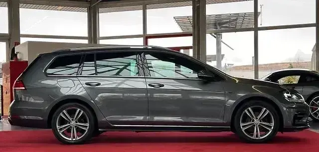 Gebraucht VW Golf VII R 150 PS (110 kW) 2020 Grau Kombi
