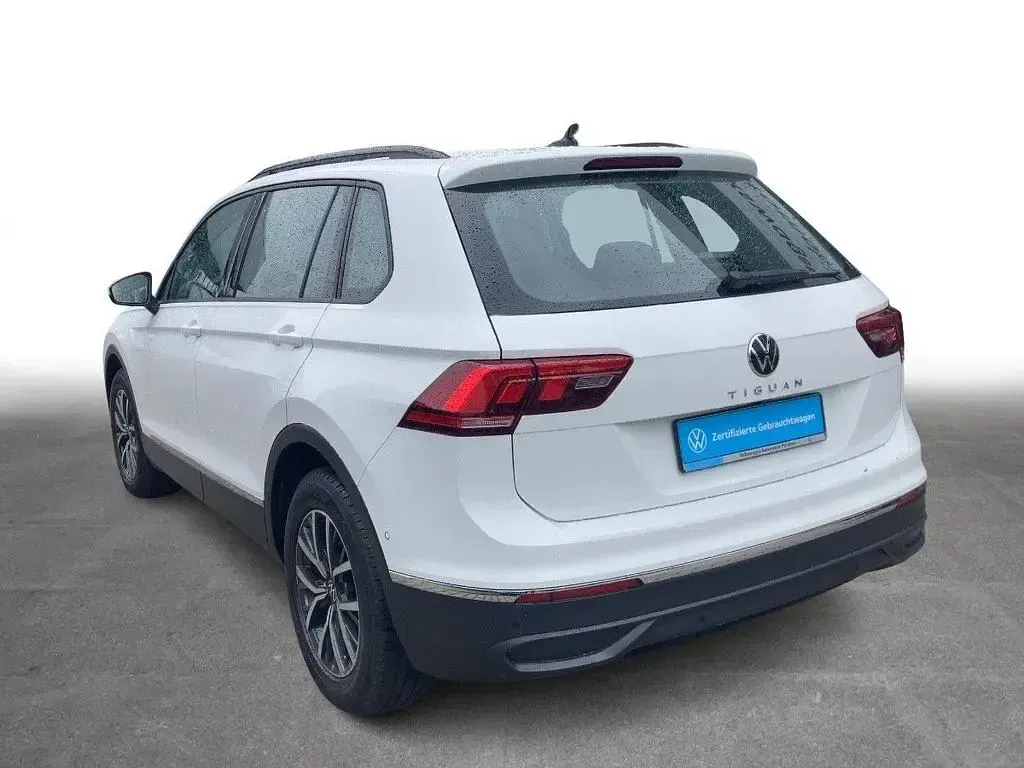 Gebraucht VW Tiguan Life 150 PS (110 kW) 2023 Pure white SUV